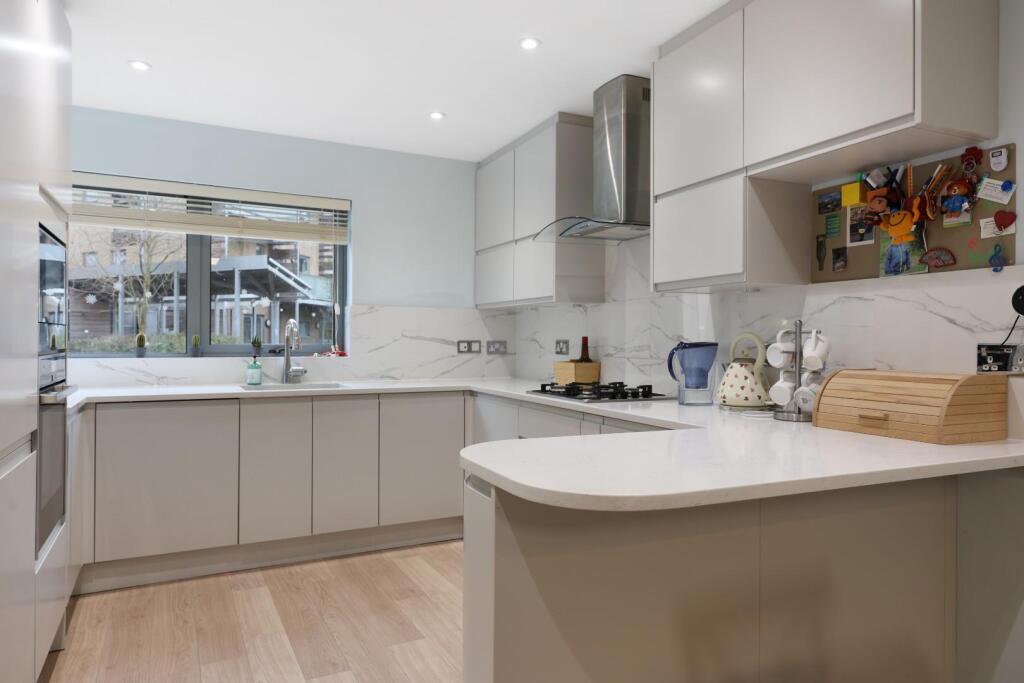 Additional property image - Rustat Avenue, Cambridge