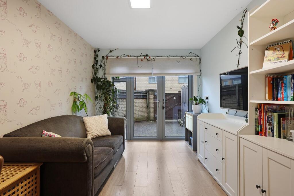Additional property image - Rustat Avenue, Cambridge