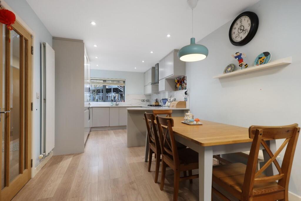 Additional property image - Rustat Avenue, Cambridge