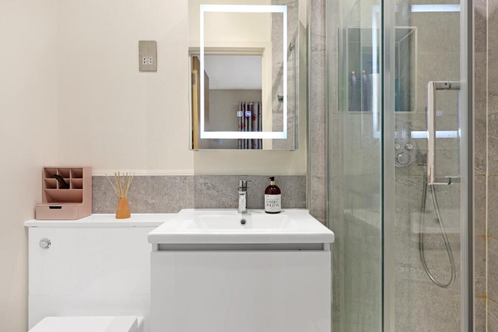 Additional property image - Rustat Avenue, Cambridge