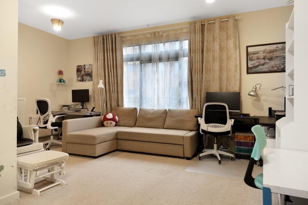 Additional property image - Rustat Avenue, Cambridge
