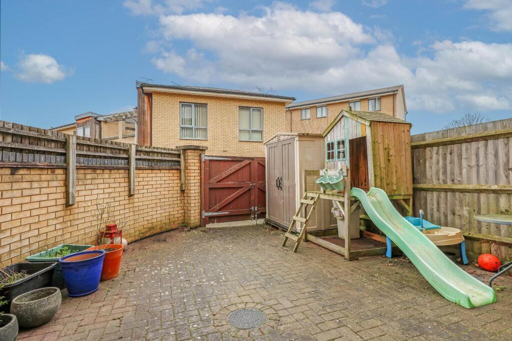 Additional property image - Rustat Avenue, Cambridge
