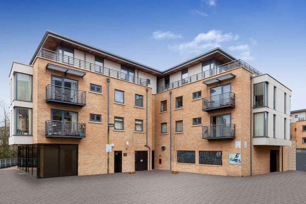 Main image of property: Empress Court, Oxford