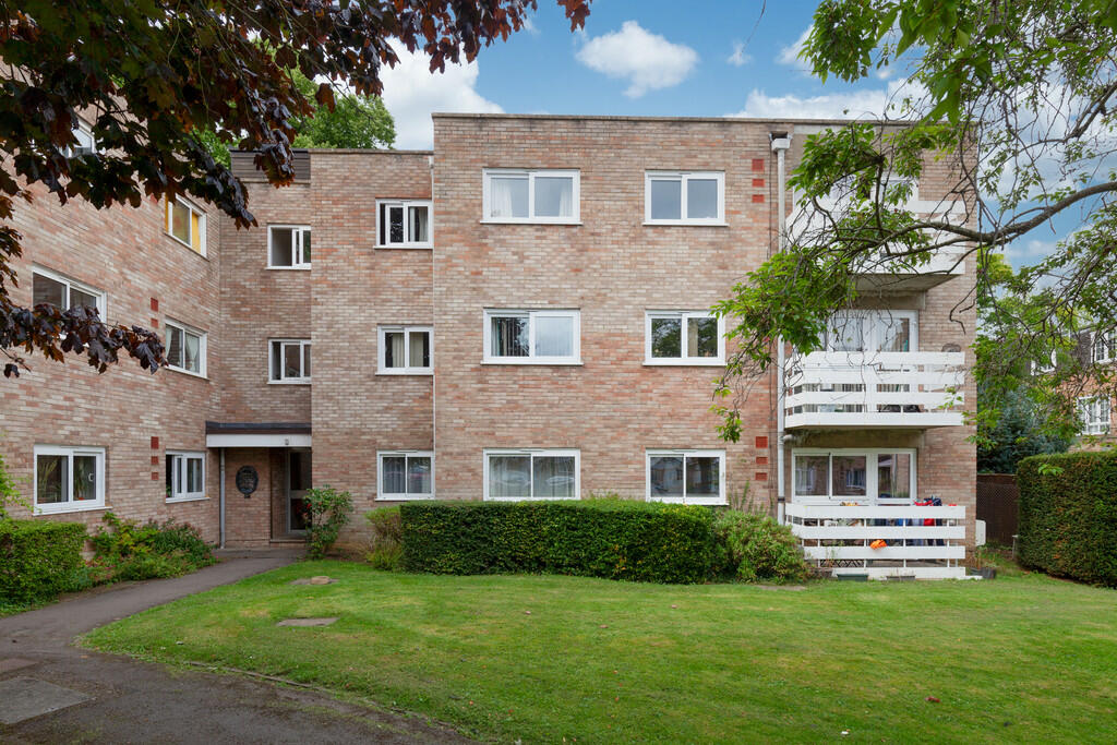 Main image of property: Cunliffe Close, Summertown