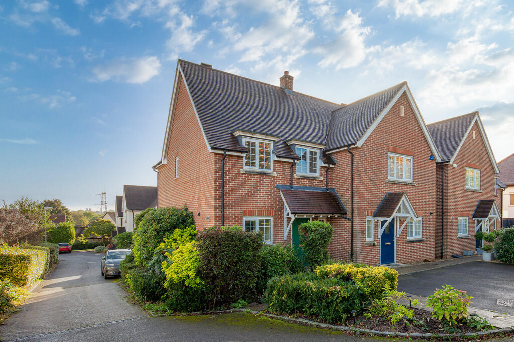Main image of property: The Avenue, Kennington