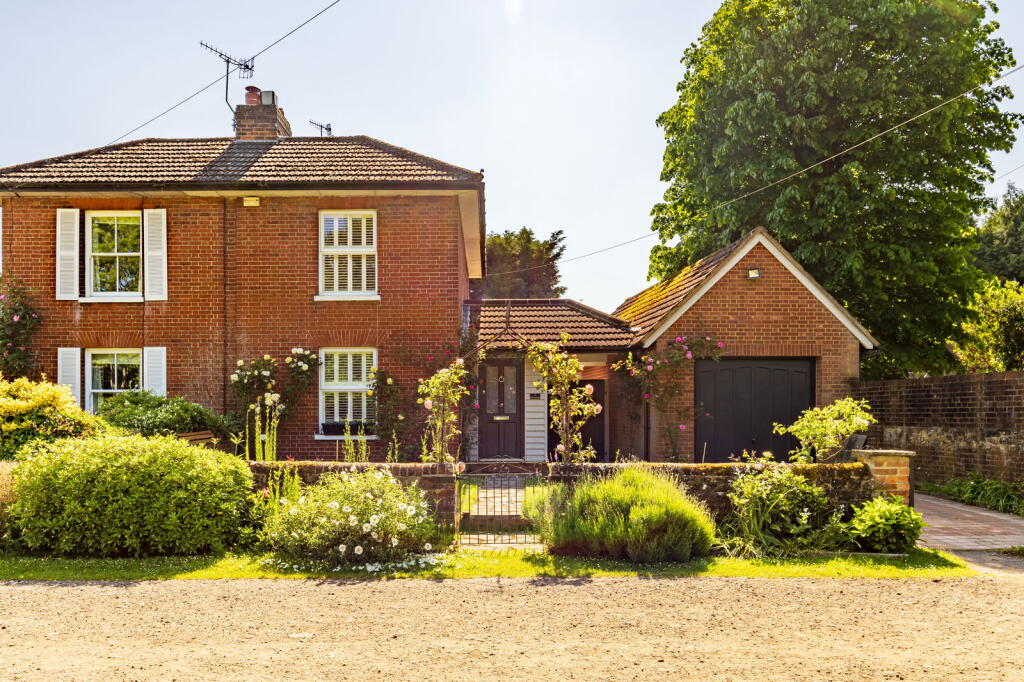 Main image of property: Horsham Road, Shalford, Guildford GU4