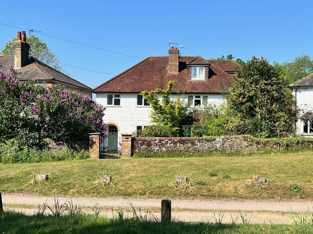 Main image of property: Broadford Common, Shalford, GU4