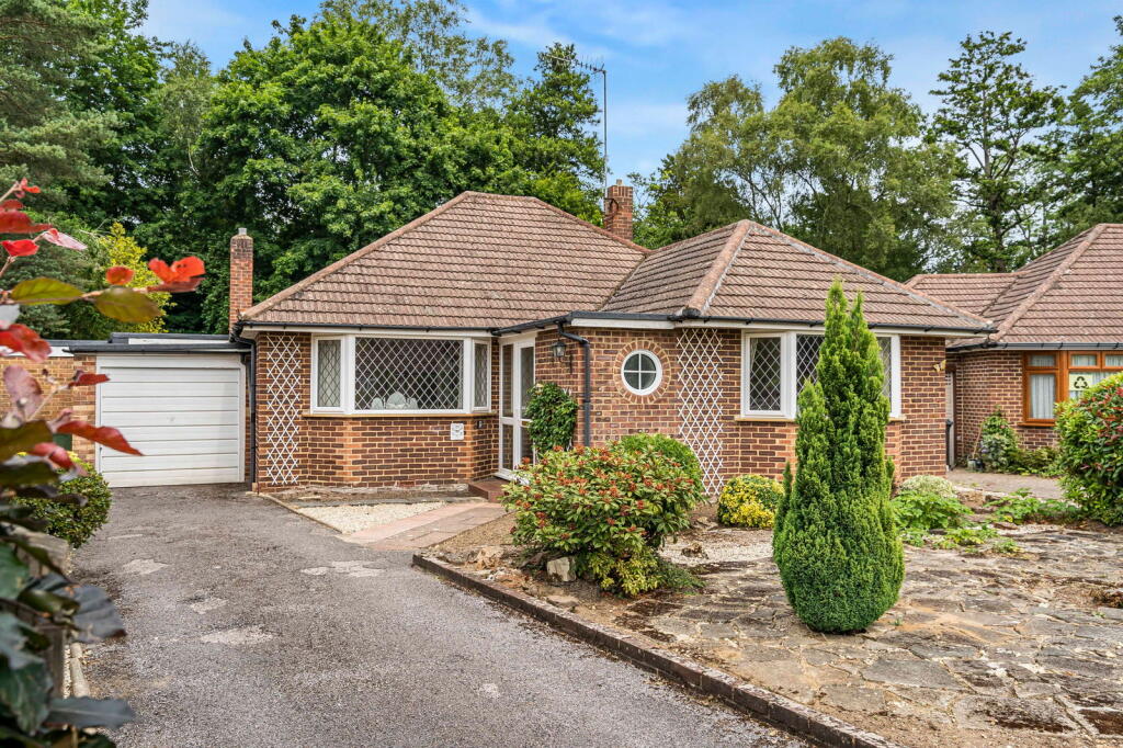 Main image of property: Halfpenny Close, Chilworth, Guildford, GU4