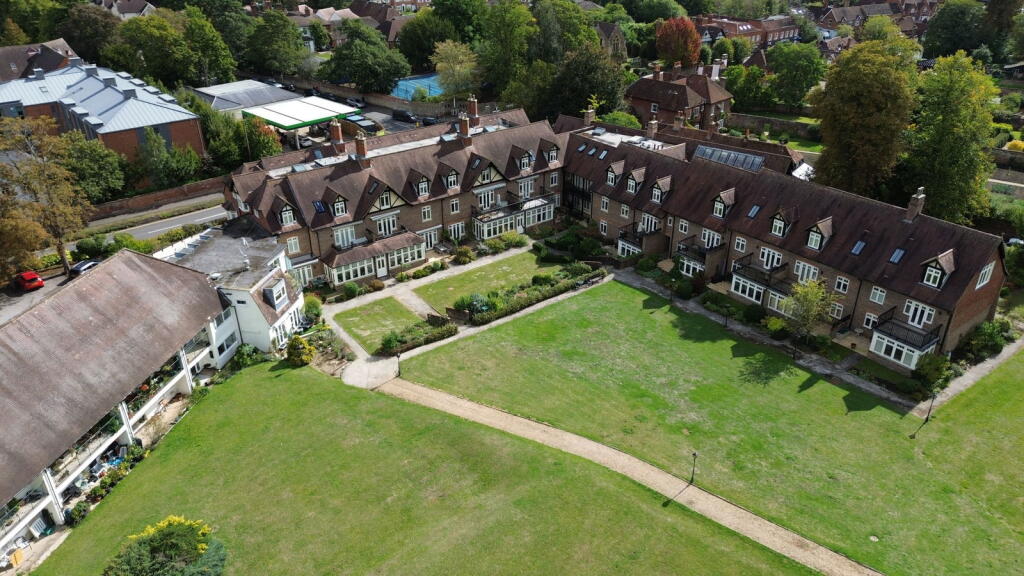 Main image of property: Horsham Road, Bramley, Guildford, GU5 0ES