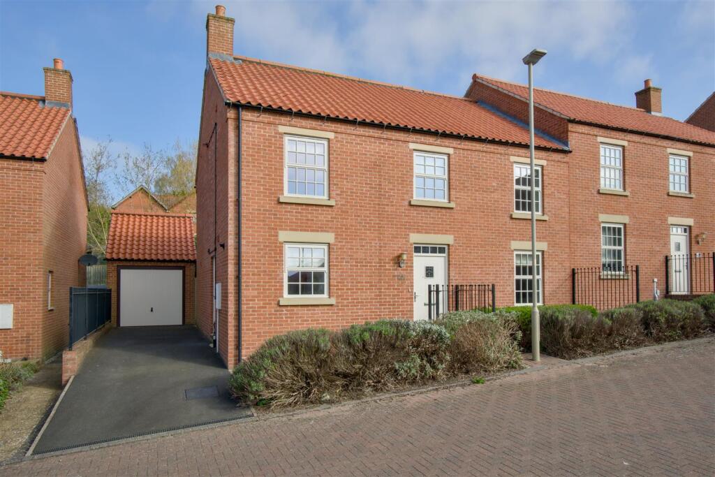 Main image of property: Field View Close, Ampleforth, York, YO62 4EL