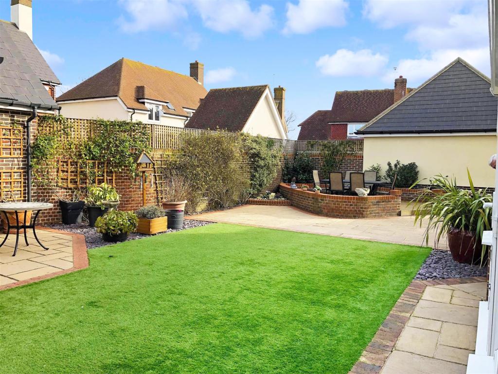 Additional property image - Foreland Heights, Broadstairs, Kent