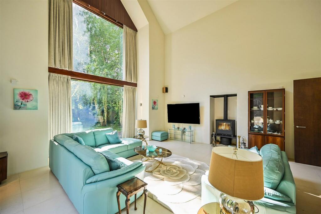 Additional property image - Taylors Hill, Chilham, Canterbury, Kent