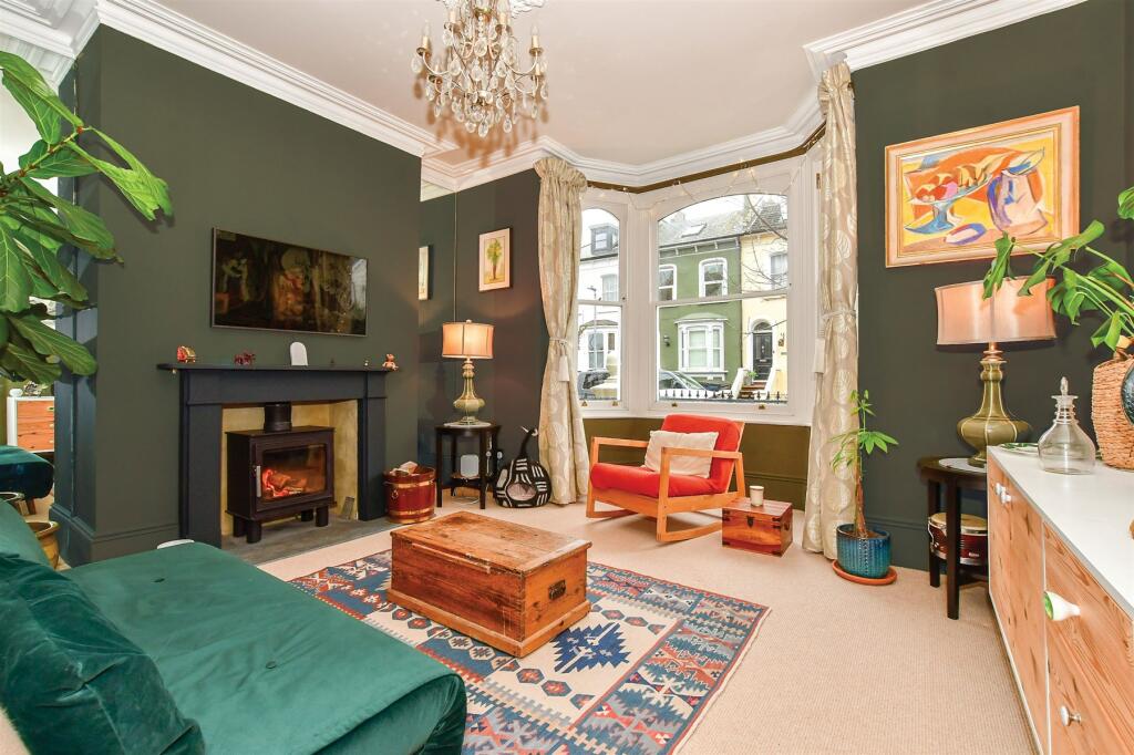 5 bedroom semidetached house for sale in Ellington Road, Ramsgate