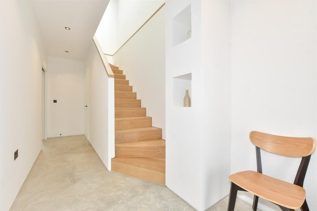 Additional property image - Sevue, Naildown Road, Hythe, Kent