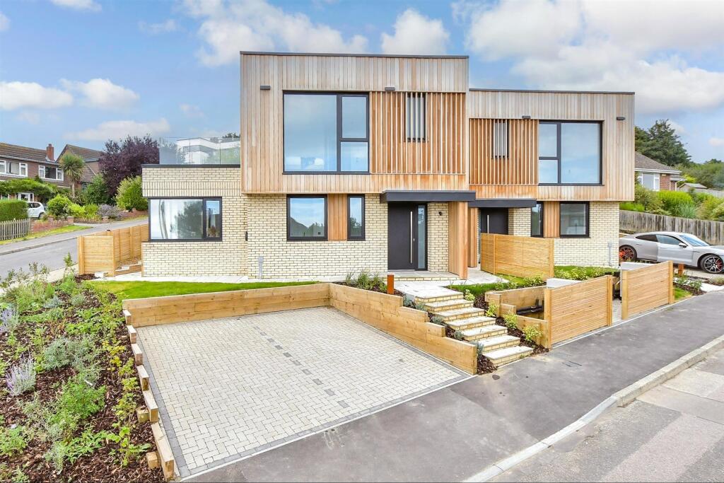 Additional property image - Sevue, Naildown Road, Hythe, Kent