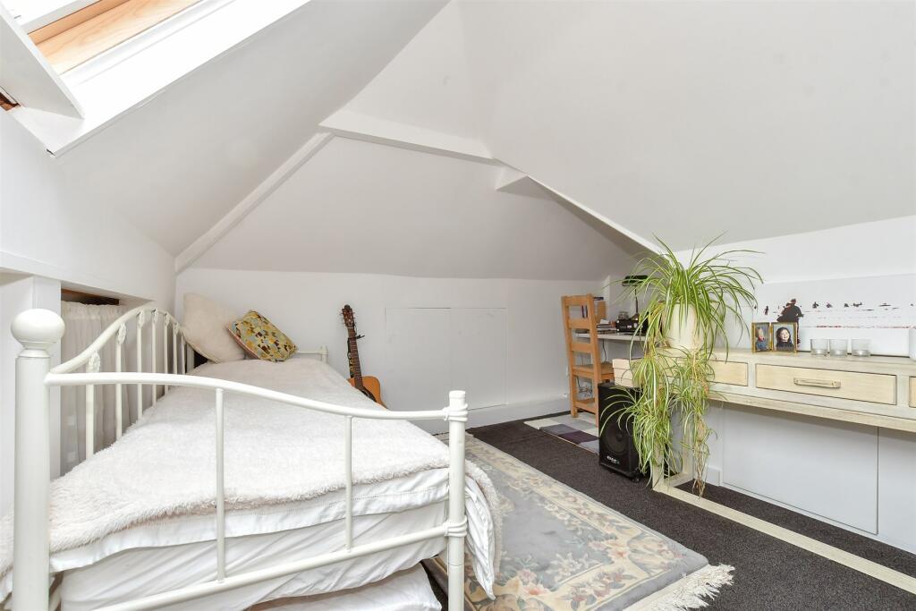 Additional property image - Mulberry Hill, Chilham, Canterbury, Kent