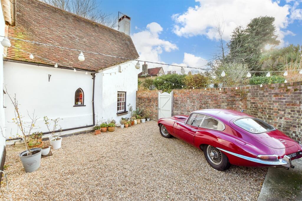 Additional property image - Gore Road, Eastry, Sandwich, Kent