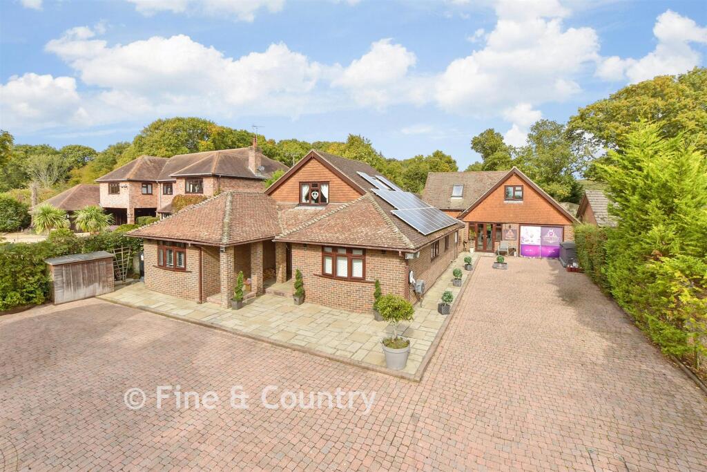 Main image of property: Bromley Green Road, Ruckinge, Ashford, Kent