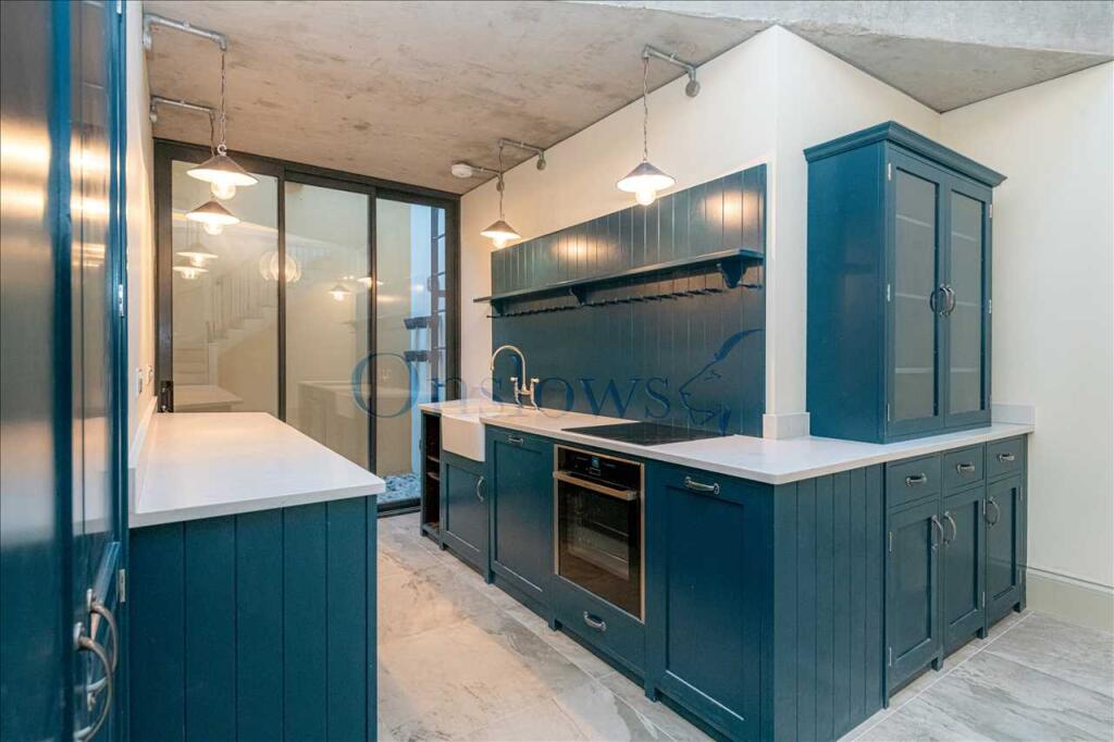 Main image of property: Courtyard, Smith Street, London