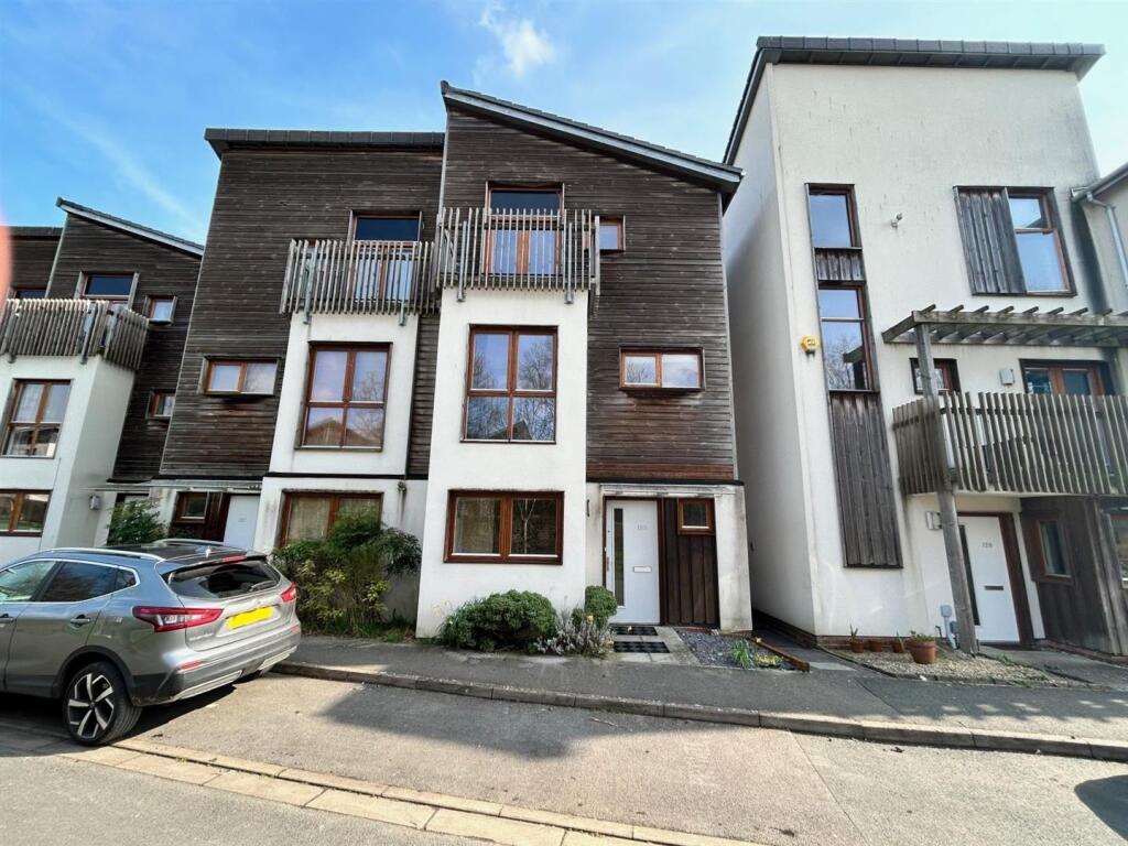 Main image of property: Great Mead, Chippenham