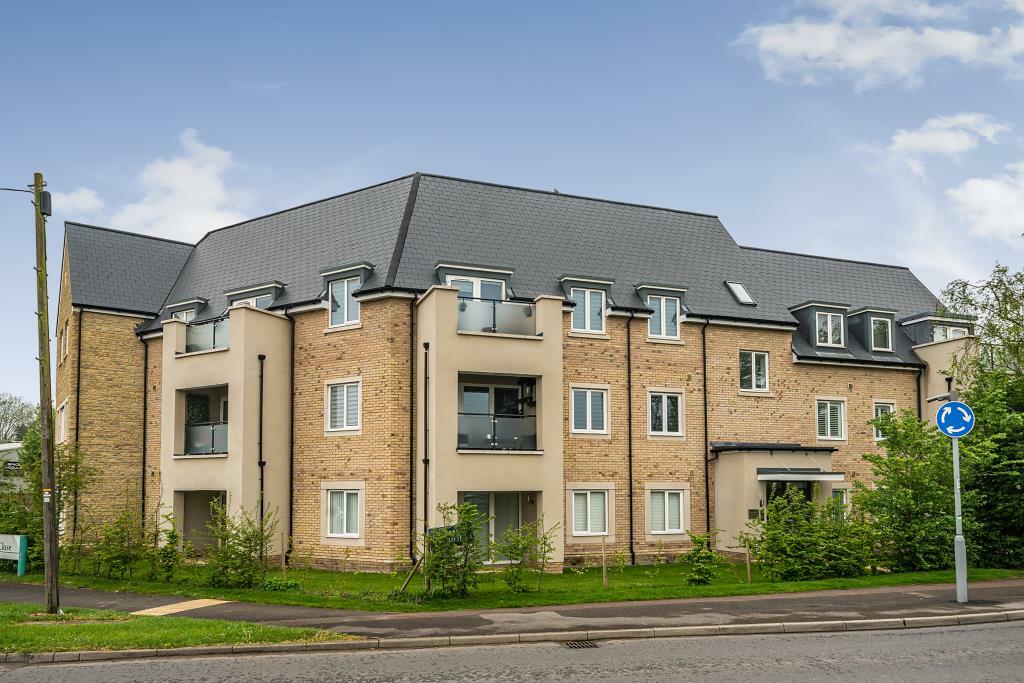 2 bedroom flat for sale in Bicester, Oxfordshire, OX26