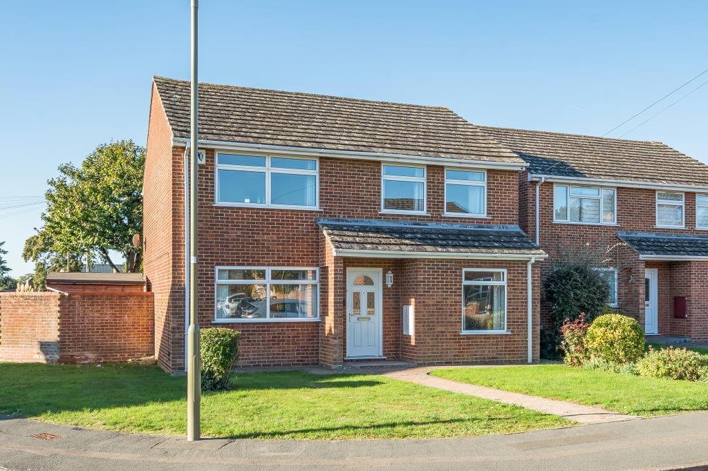 Main image of property: Fair Close, Bicester, Oxfordshire, OX26