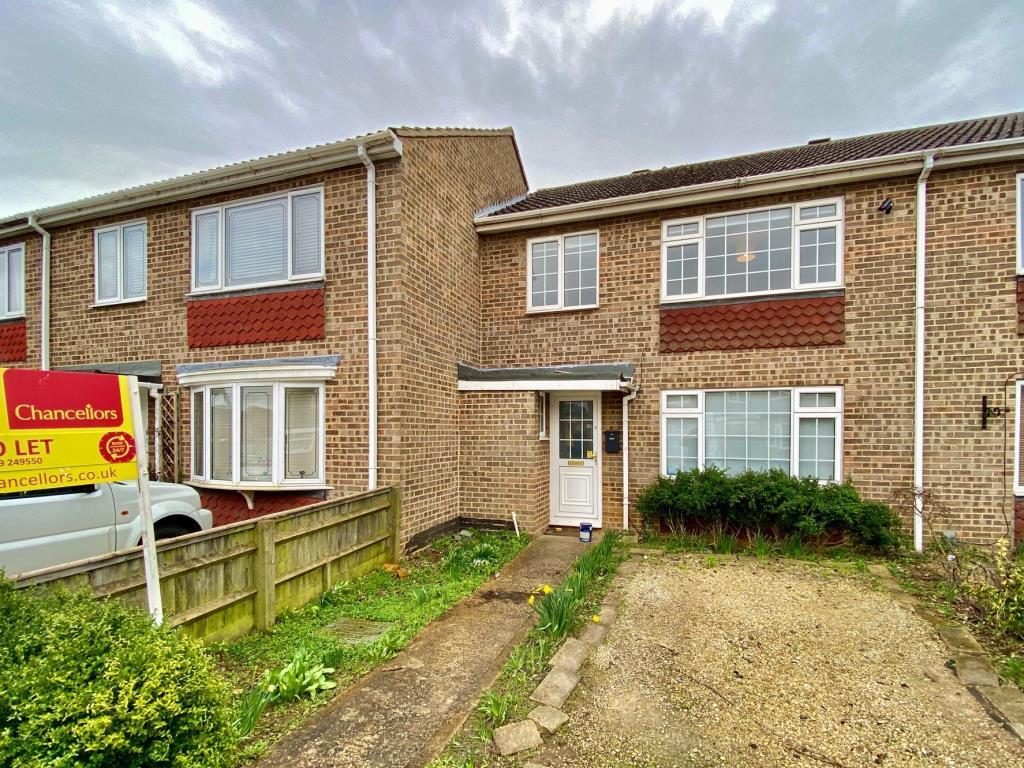 3 bedroom terraced house for rent in Glory Farm,Bicester,OX26