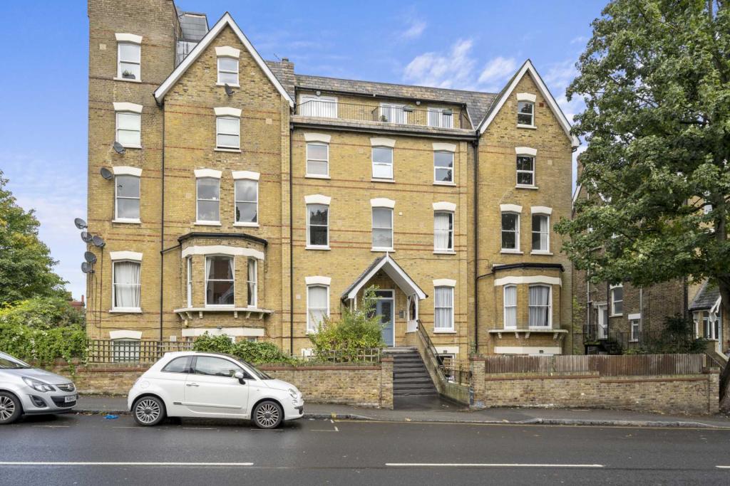 2 bedroom flat for sale in Crystal Palace Park, Crystal Palace, SE26