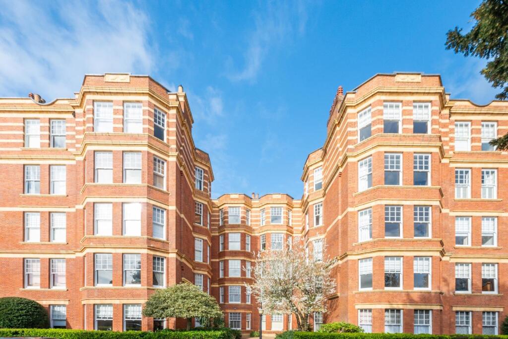 Main image of property: Sutton Court, Grove Park, W4