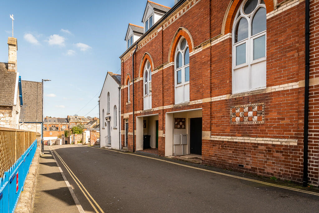 3 bedroom semidetached house for sale in Little Bicton Place, Exmouth