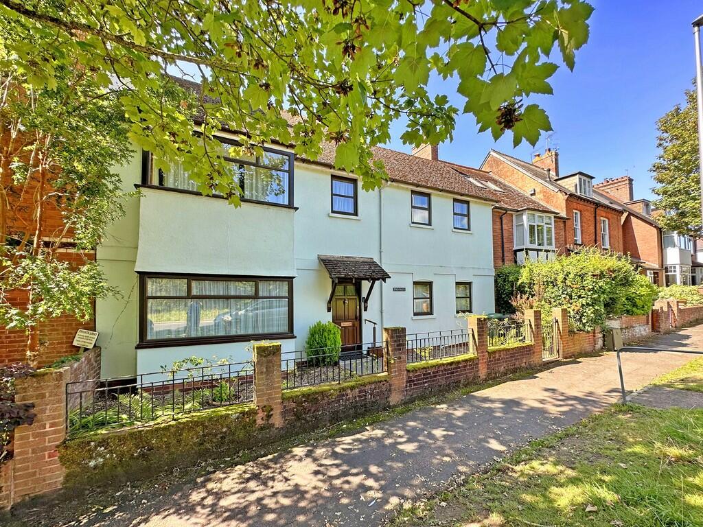 3 bedroom end of terrace house for sale in Parkfield Way, Topsham, EX3