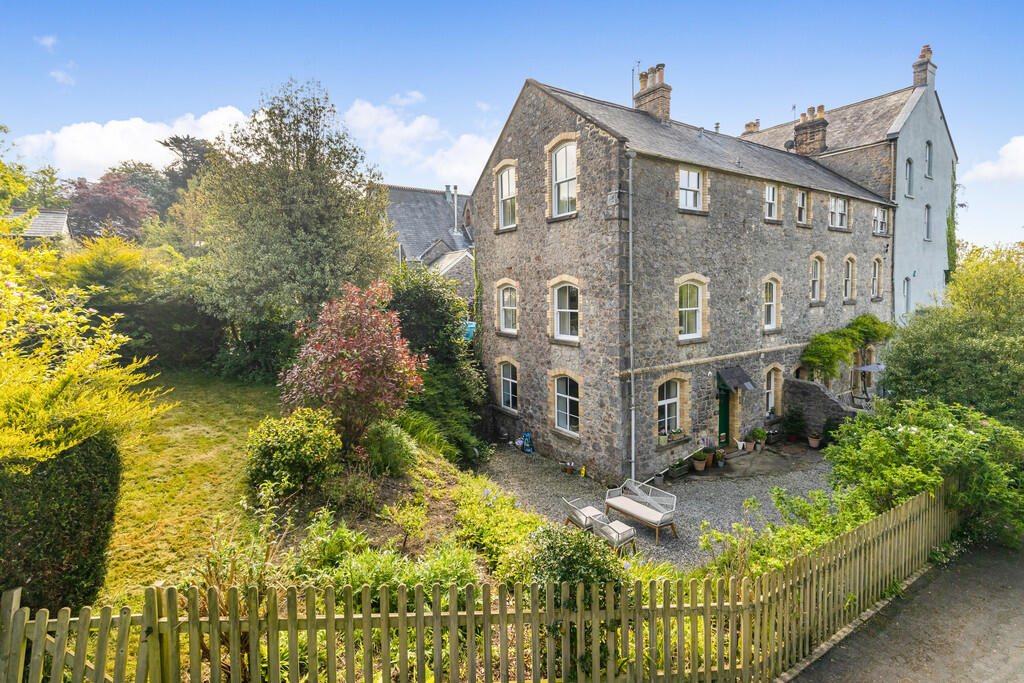 Main image of property: Chudleigh, Newton Abbot