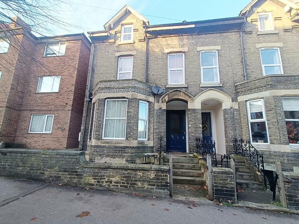 Main image of property: Avenue Road, Grantham, Lincolnshire, NG31