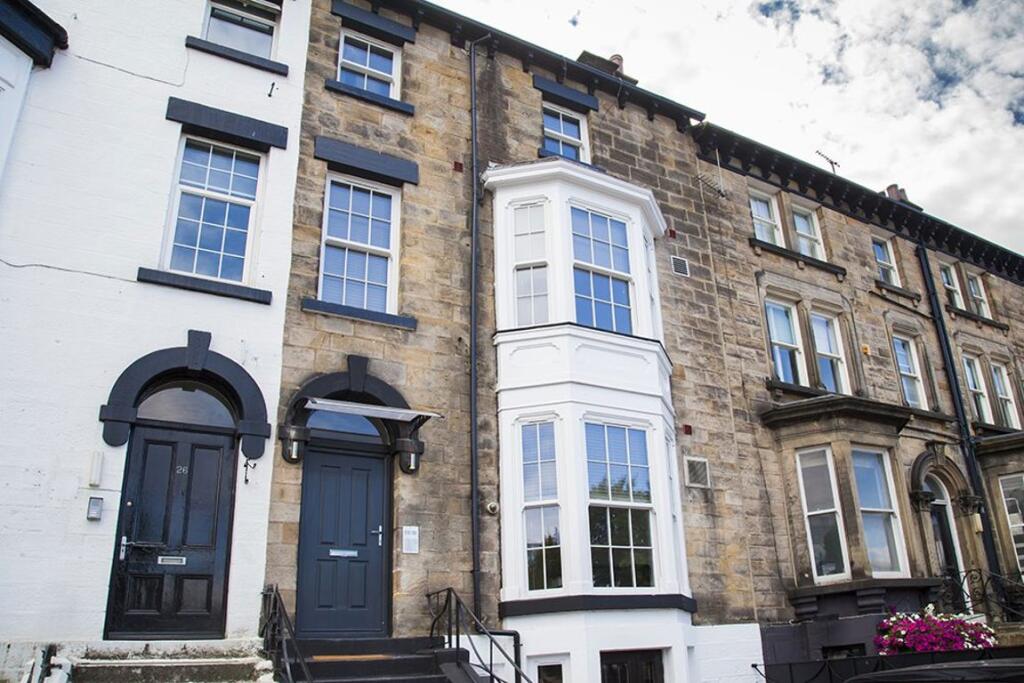 Main image of property: EnSuite Room, Kings Road, Harrogate (With Parking)