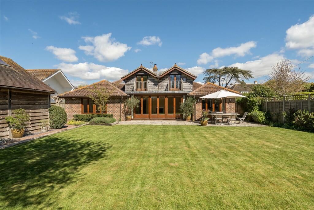 6 bedroom detached house for sale in Elms Lane, West Wittering