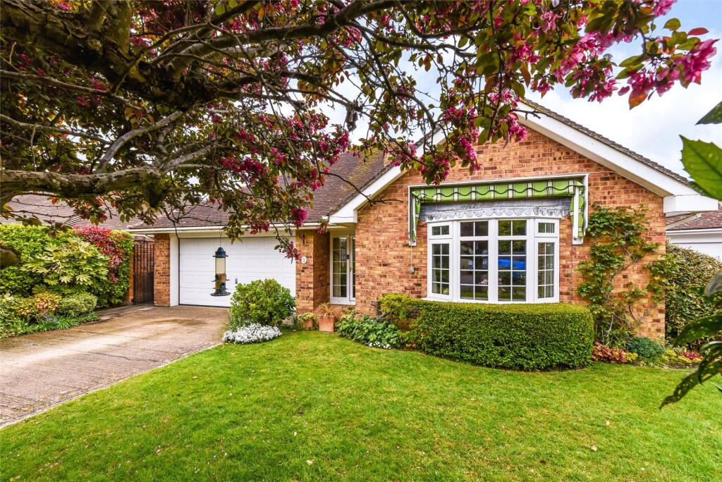 Main image of property: Windlesham Gardens, East Preston, Littlehampton, West Sussex, BN16