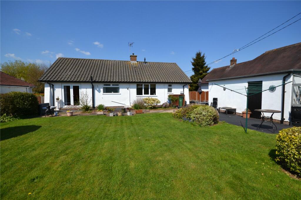 2 bedroom bungalow for sale in Billington Lane, Derrington, Stafford