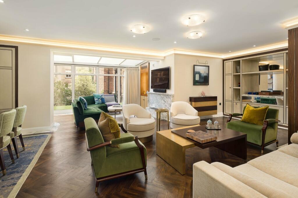 3 bedroom apartment for sale in Upper Grosvenor Street, London, W1K