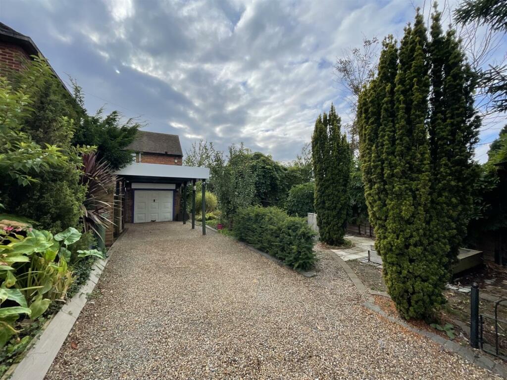 4 bedroom detached house for sale in Lion Hill, Fobbing, SS17