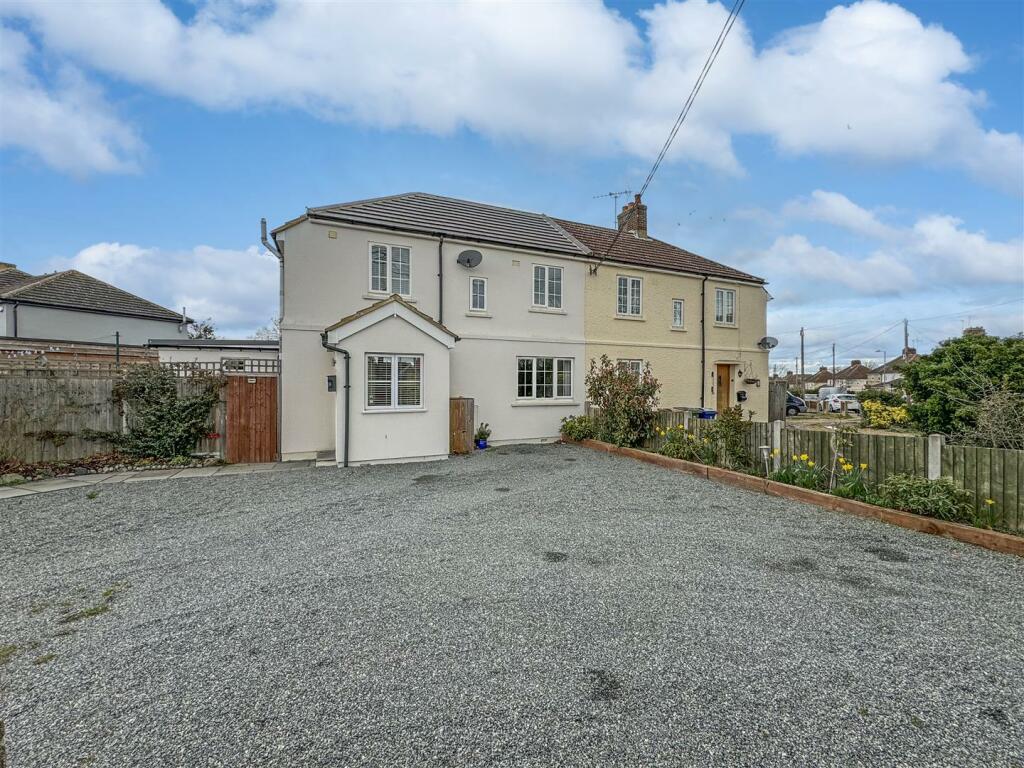 3 bedroom semidetached house for sale in Corner of Orsett Road/Gordon