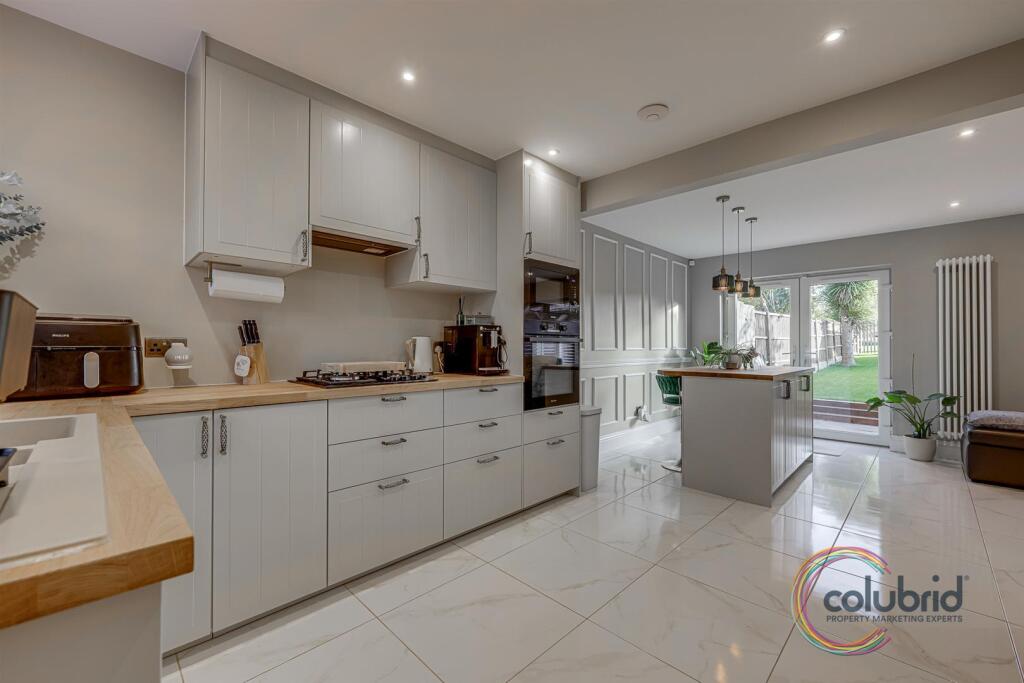 Main image of property: Wilson Close, Stanford-le-Hope