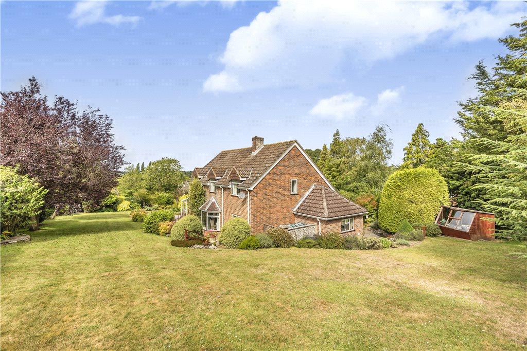 4 bedroom detached house for sale in Blandford Road, Iwerne Minster