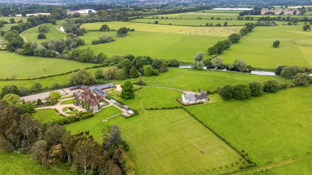 Additional property image - Knighton Lane, Wimborne