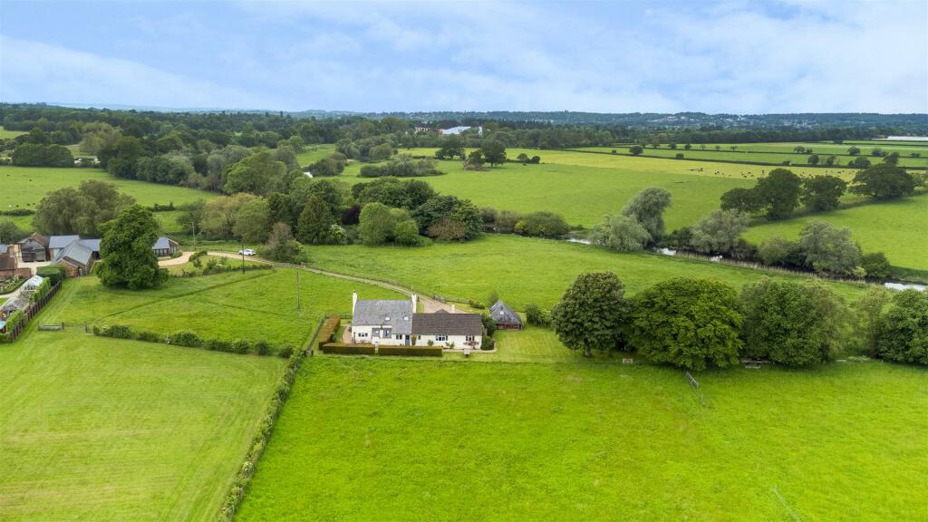 Additional property image - Knighton Lane, Wimborne