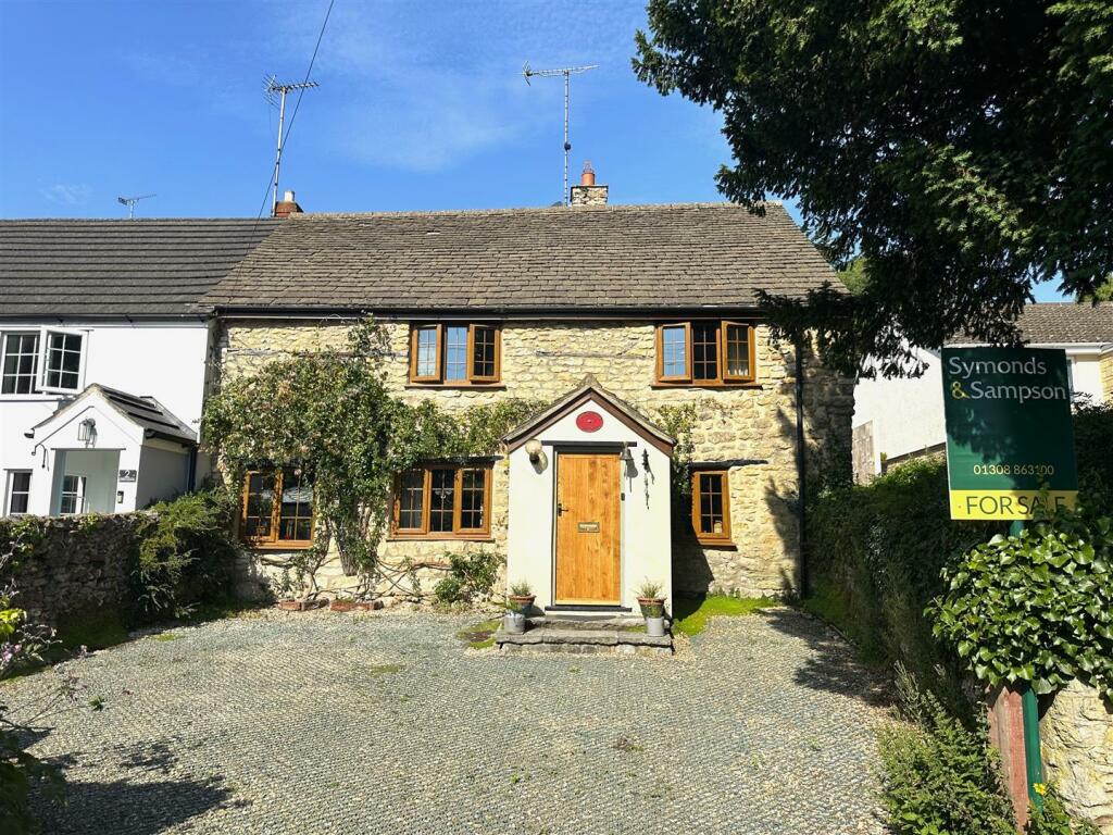 3 bedroom semidetached house for sale in Hewish, Crewkerne, Somerset, TA18