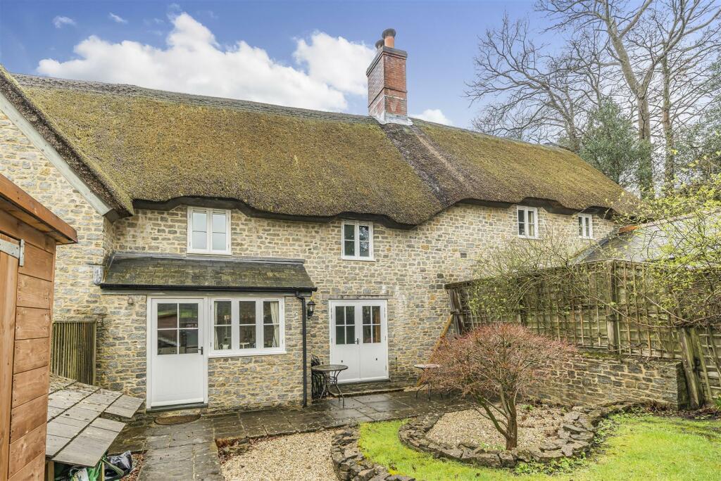 3 bedroom terraced house for sale in Frome Cottages, Evershot, DT2