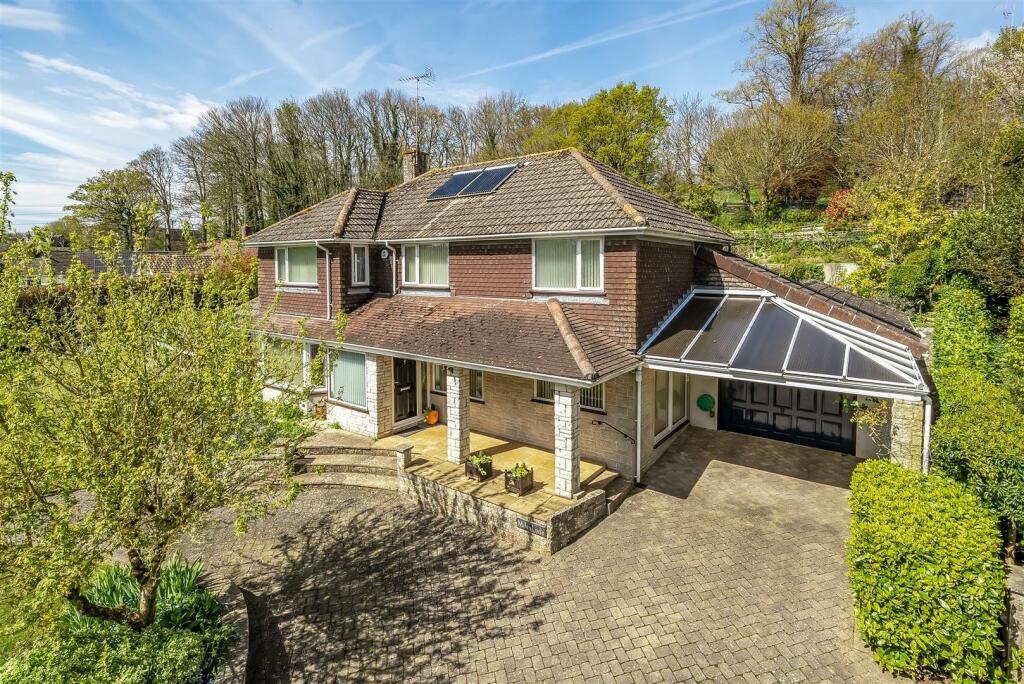 4 bedroom detached house for sale in Frampton, Dorchester, DT2