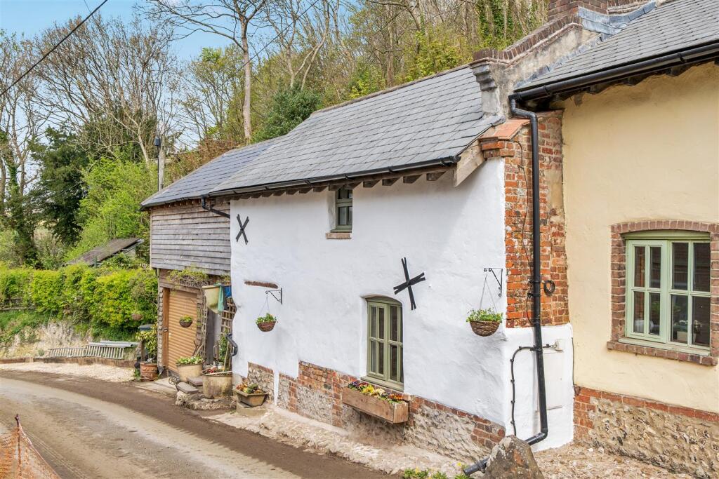 Main image of property: Dewlish, Dorchester