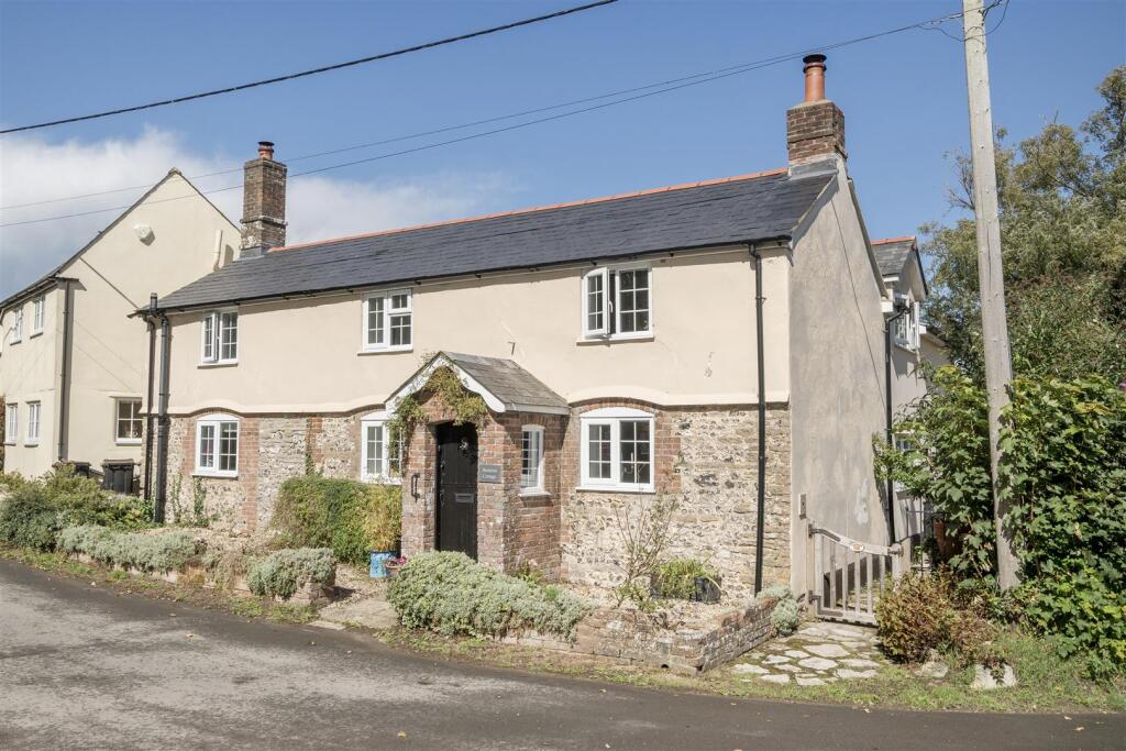 Main image of property: Piddletrenthide, Dorchester
