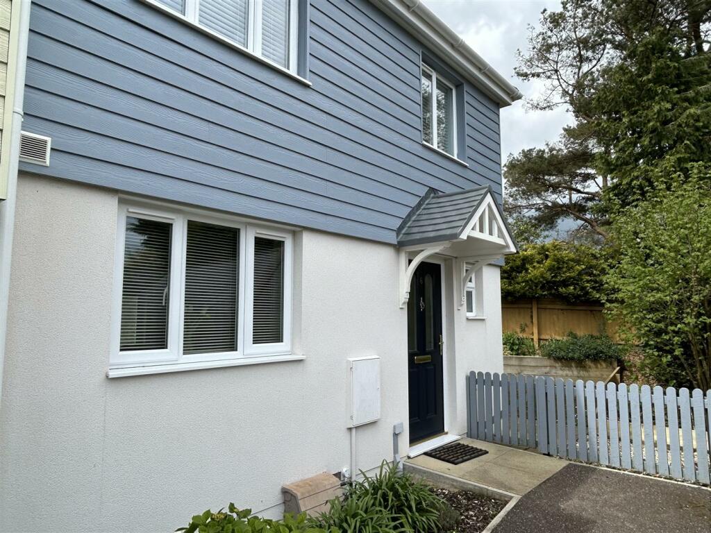 3 bedroom end of terrace house for sale in Shire Lane, Lyme Regis, DT7